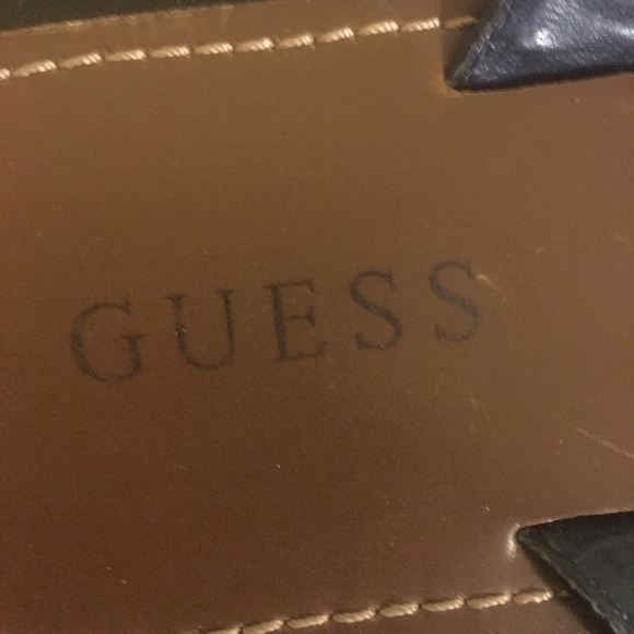 GUESS Flip Flops - Picture 4 of 4